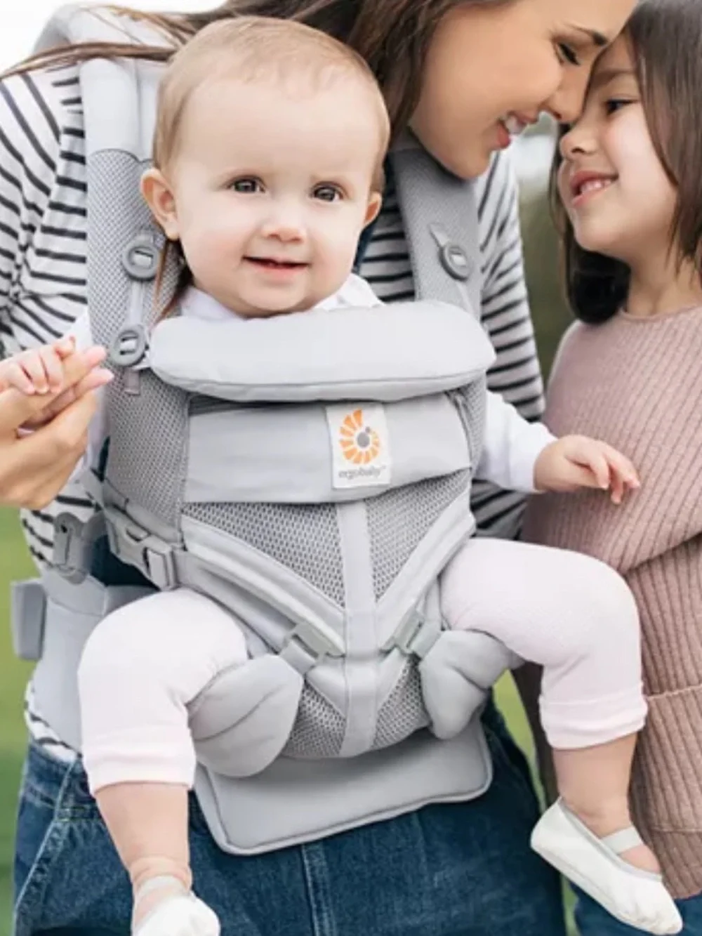 Ergobaby Gray Mesh - Omni 360 Cool Air Breeze - Picture 9 of 11